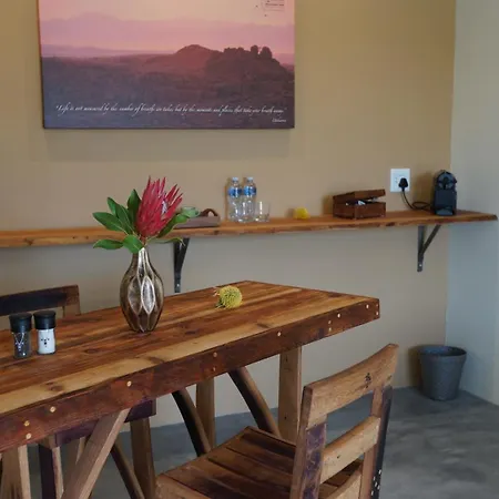 Stellar Overberg Travellers Lodge Napier Exterior photo