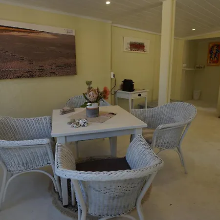 Stellar Overberg Travellers Lodge Napier Exterior photo